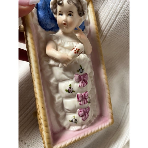Rare Vintage Bisque Baby in Cradle - Picture 4 of 8
